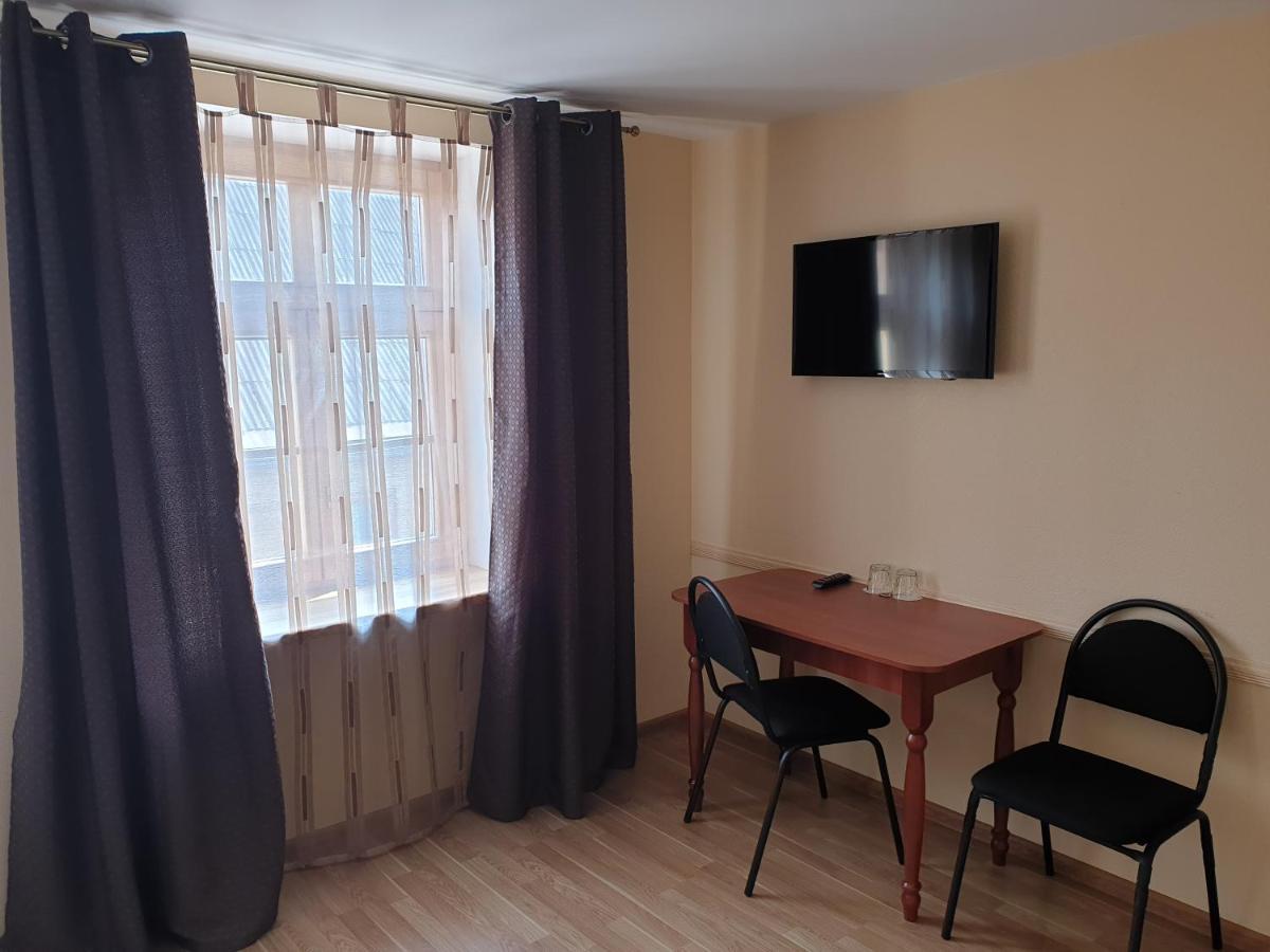Hotel Viona Bauska Exterior photo