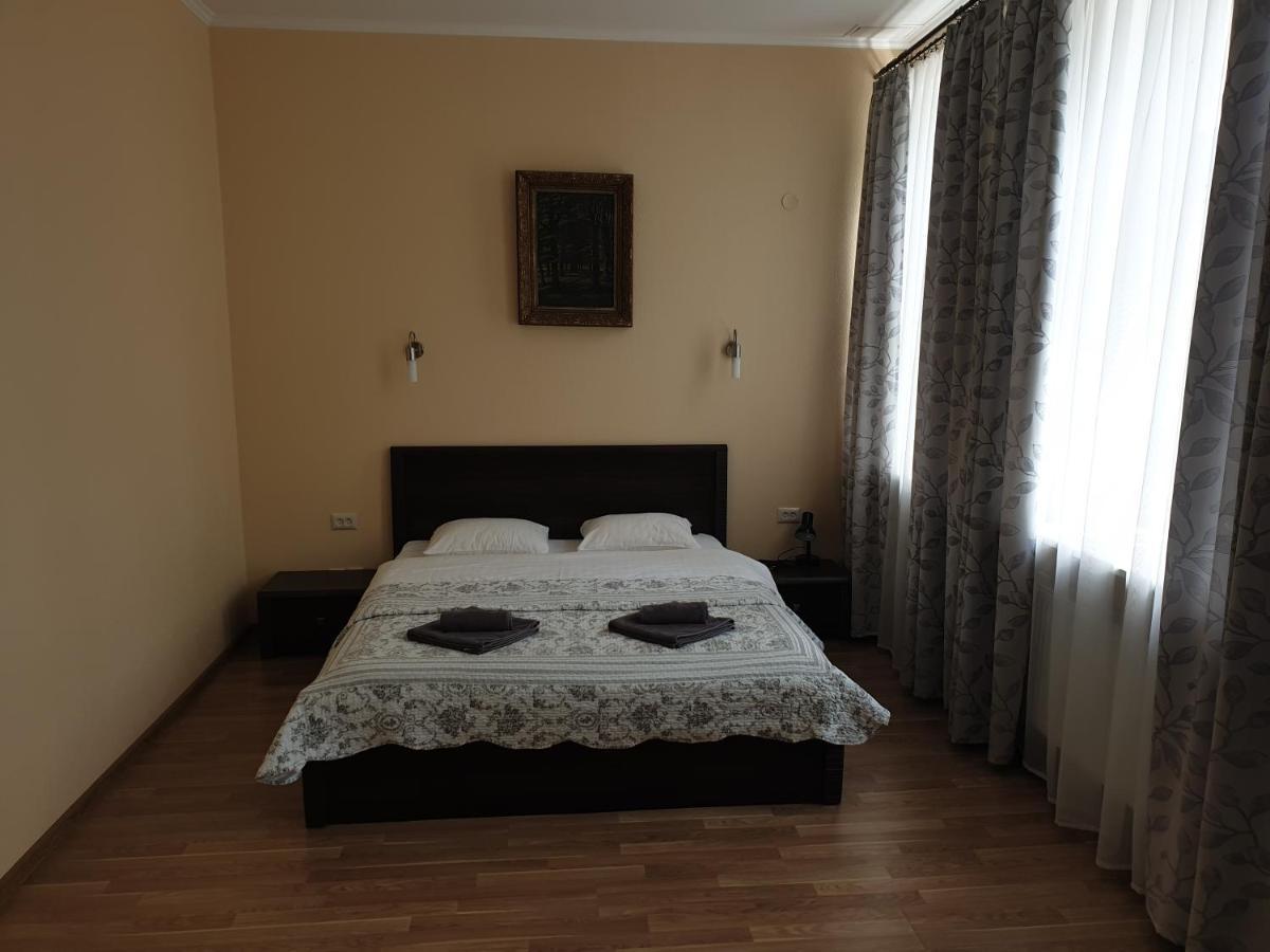 Hotel Viona Bauska Exterior photo